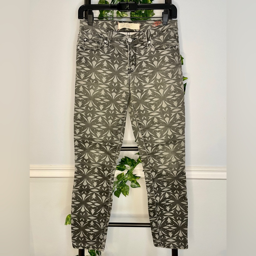 Marc Jacobs Opal Jeans / Pants, Embroidery Lola Crop Workwear, Charcoal Gray